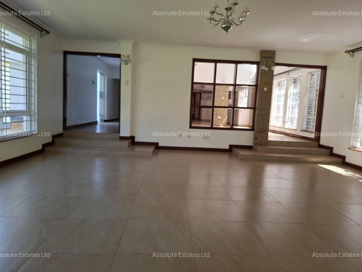 4 Bed Villa with Garden in Runda - 3