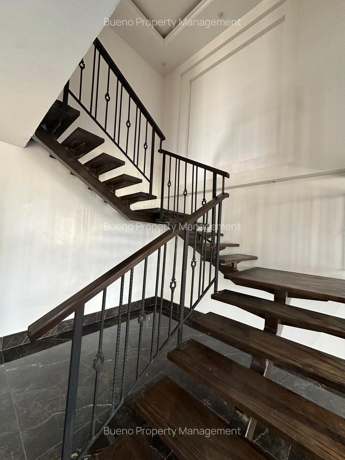 5 Bed Apartment with En Suite in Kileleshwa - 10