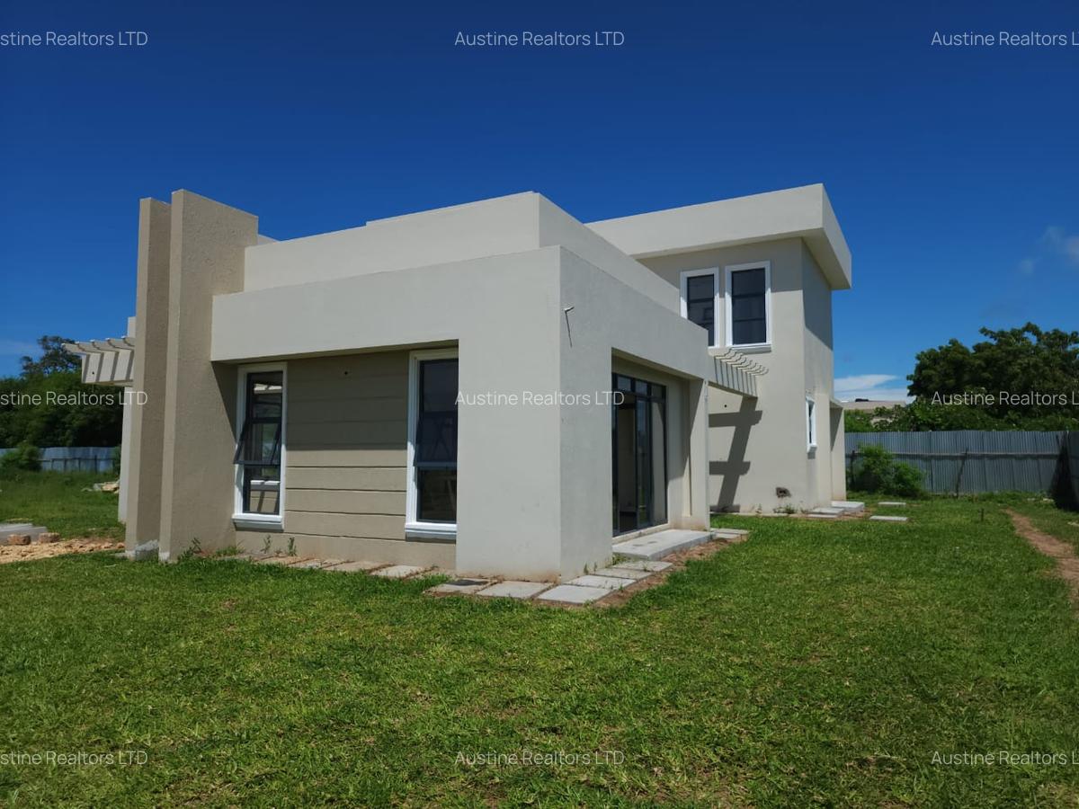 4 Bed Townhouse with En Suite in Vipingo - 3
