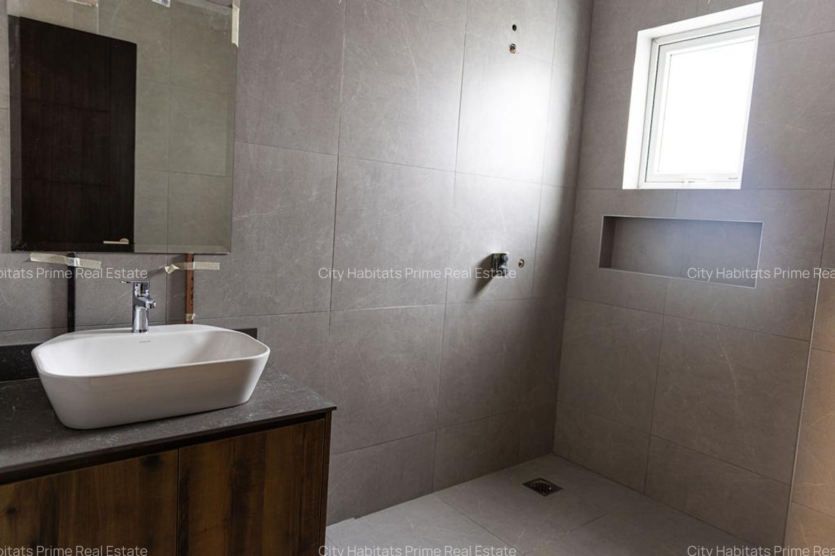 2 Bed Apartment with En Suite in General Mathenge - 8