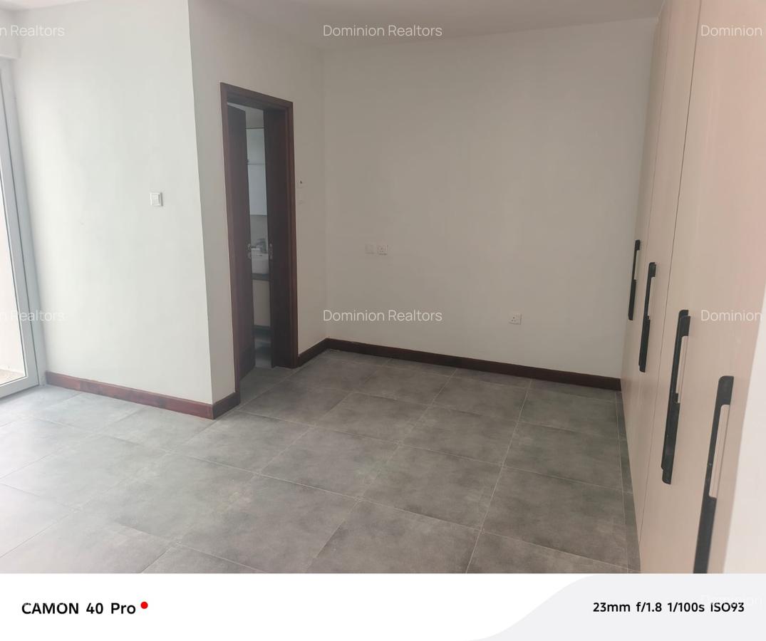 3 Bed Apartment with En Suite in Parklands - 3