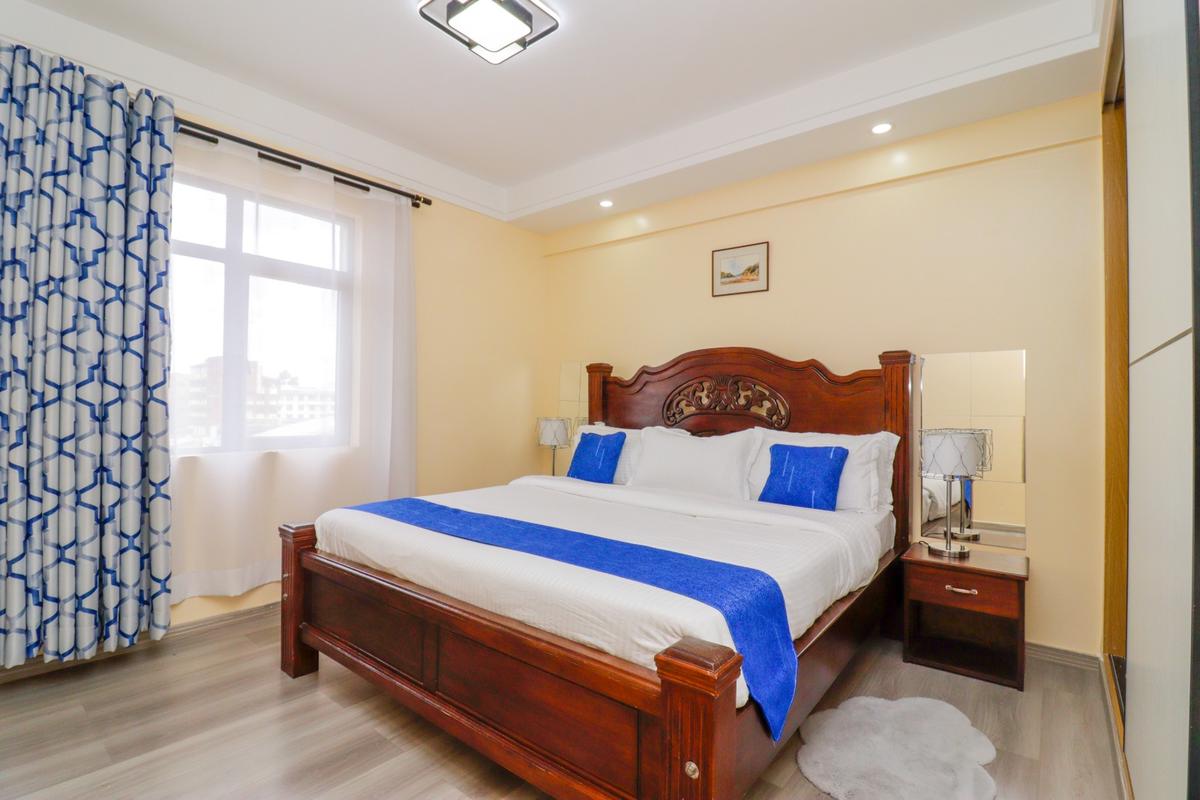 Serviced 2 Bed Apartment with En Suite in Kilimani - 8