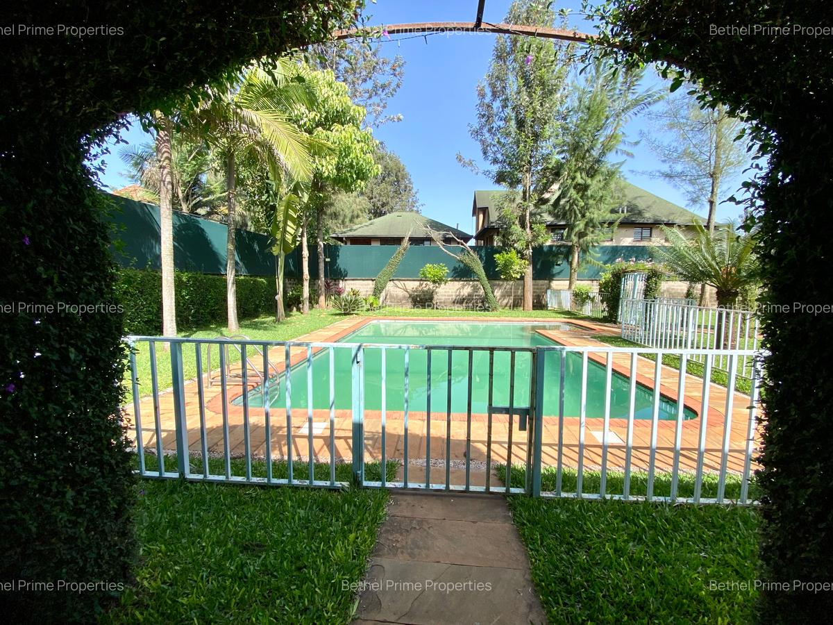 4 Bed House with En Suite in Runda - 13
