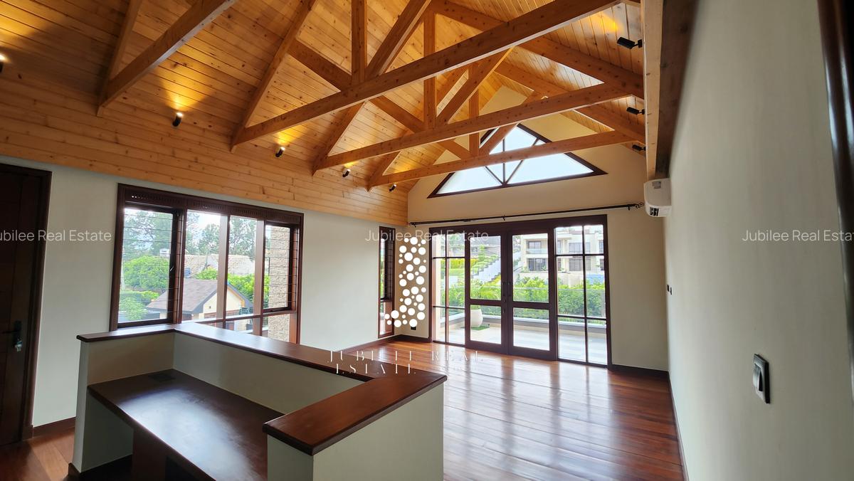 4 Bed Villa with En Suite in Runda - 13