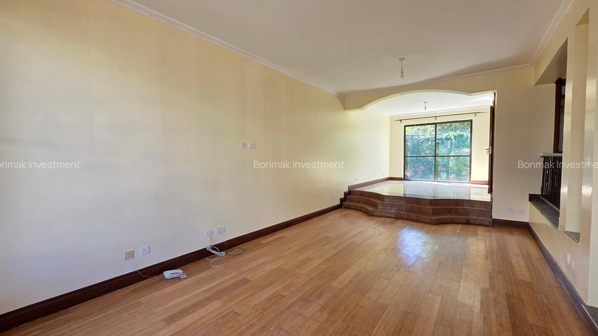 4 Bed Townhouse with En Suite at Greavelia Grove - 13