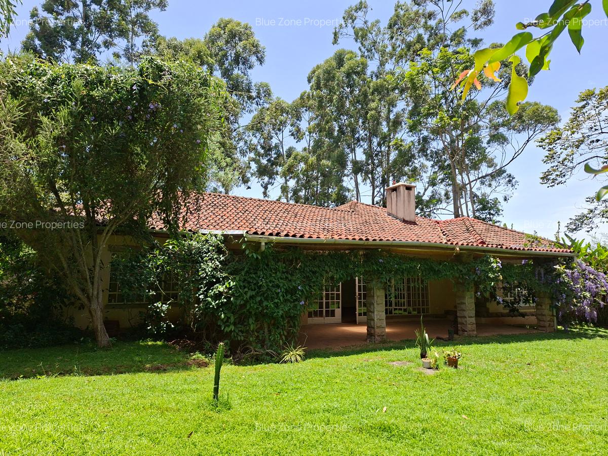 3 Bed Villa with En Suite at Off Ridgeways Rd - 2