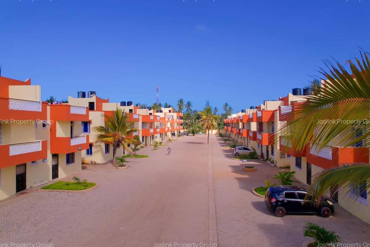 Serviced 3 Bed Apartment with En Suite in Mtwapa - 3