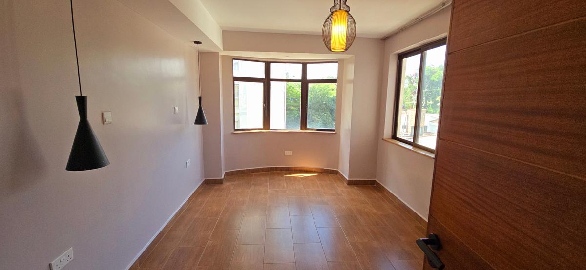 2 Bed Apartment with En Suite at Westlands Road - 10