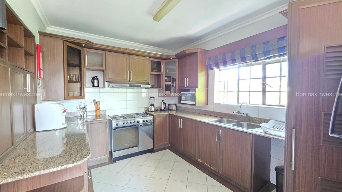 Furnished 2 Bed Apartment with En Suite at Denis Prit Road. - 7