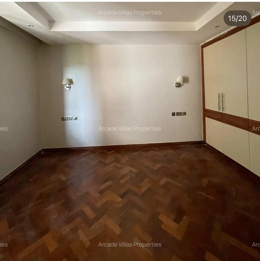 4 Bed Apartment with En Suite in Riverside - 9