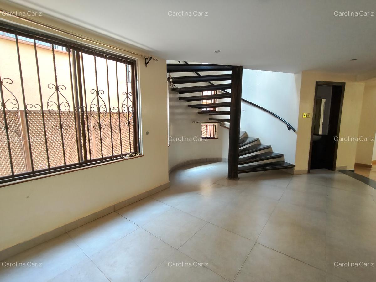 5 Bed House with En Suite in Westlands Area - 5