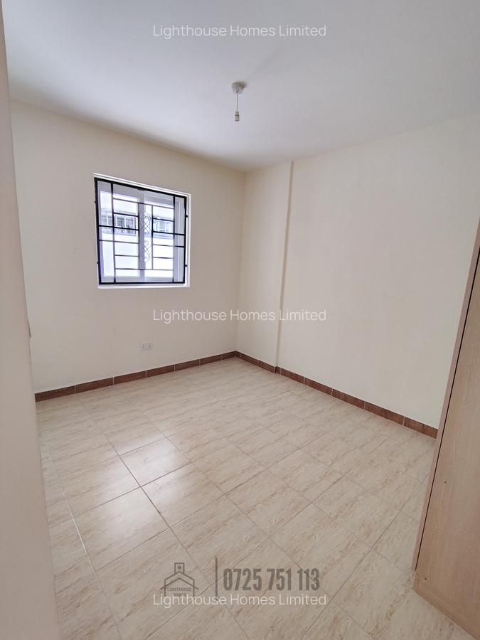 3 Bed Apartment with En Suite at Racecourse - 4