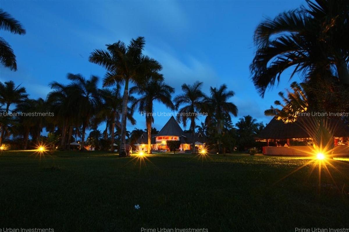 10 Bed Villa with En Suite in Diani - 6