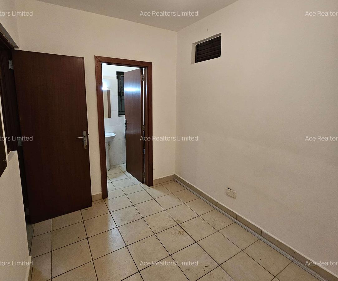 4 Bed Apartment with En Suite at General Mathenge Spring Valley Nairobi - 13