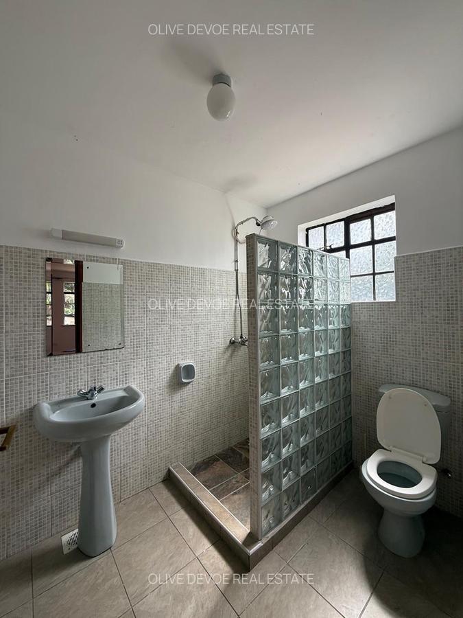 4 Bed Villa with En Suite in Karen - 9