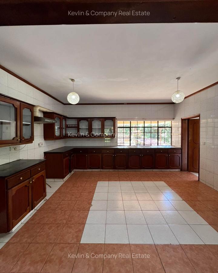 5 Bed Villa with En Suite in Muthaiga - 8