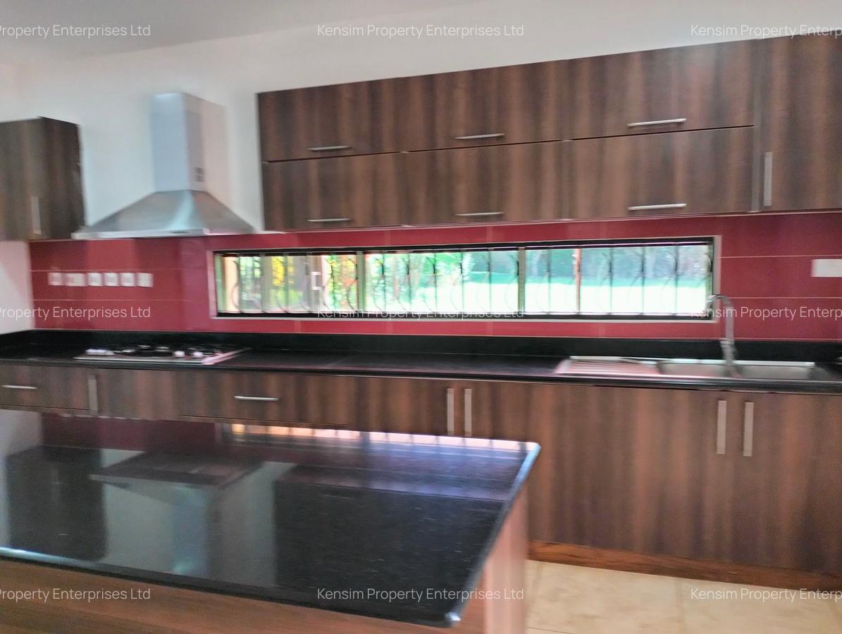 4 Bed Townhouse with En Suite in Runda - 6