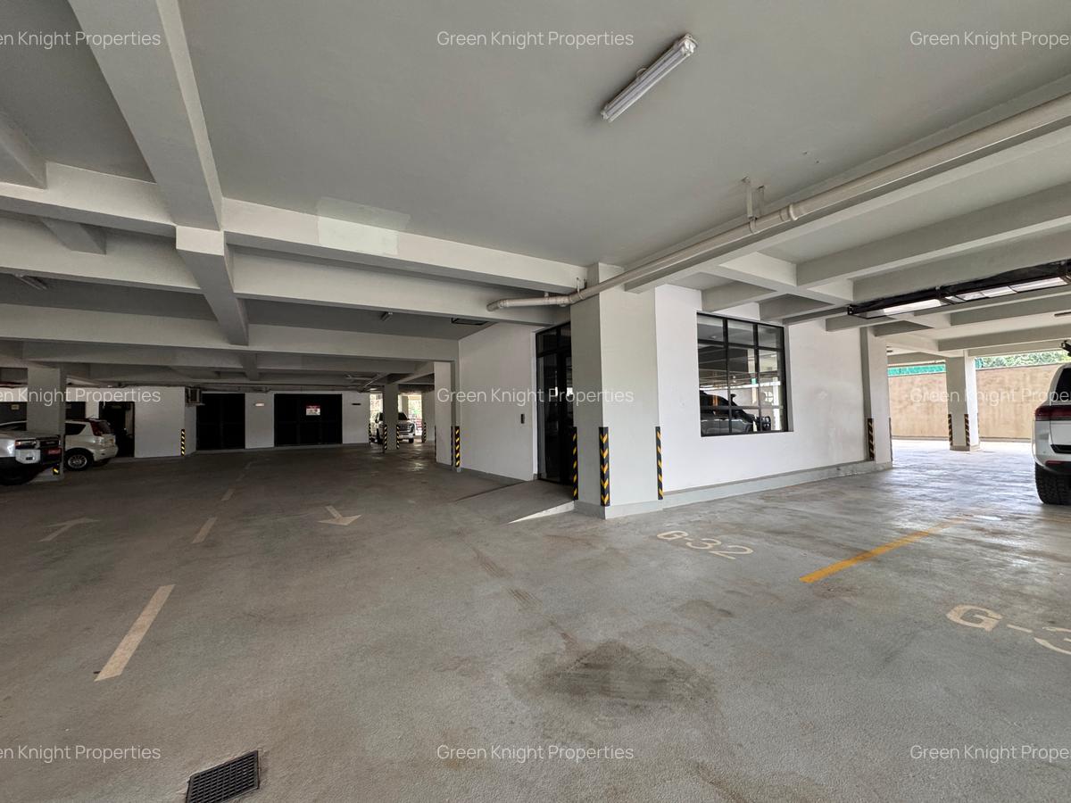 Serviced 3 Bed Apartment with En Suite in Westlands Area - 17