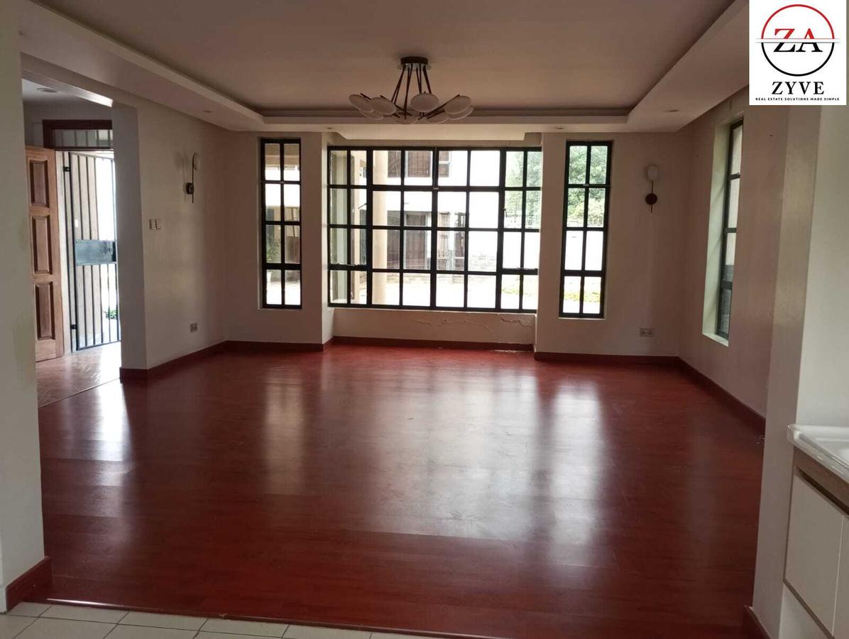 4 Bed House with En Suite at Lavington - 19