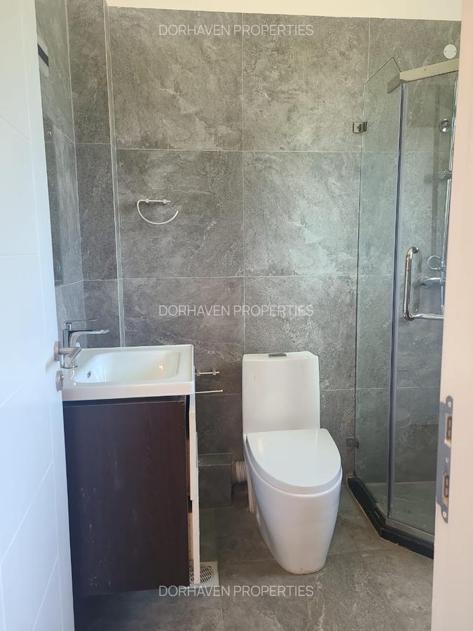 4 Bed Apartment with En Suite at Lavington - 5