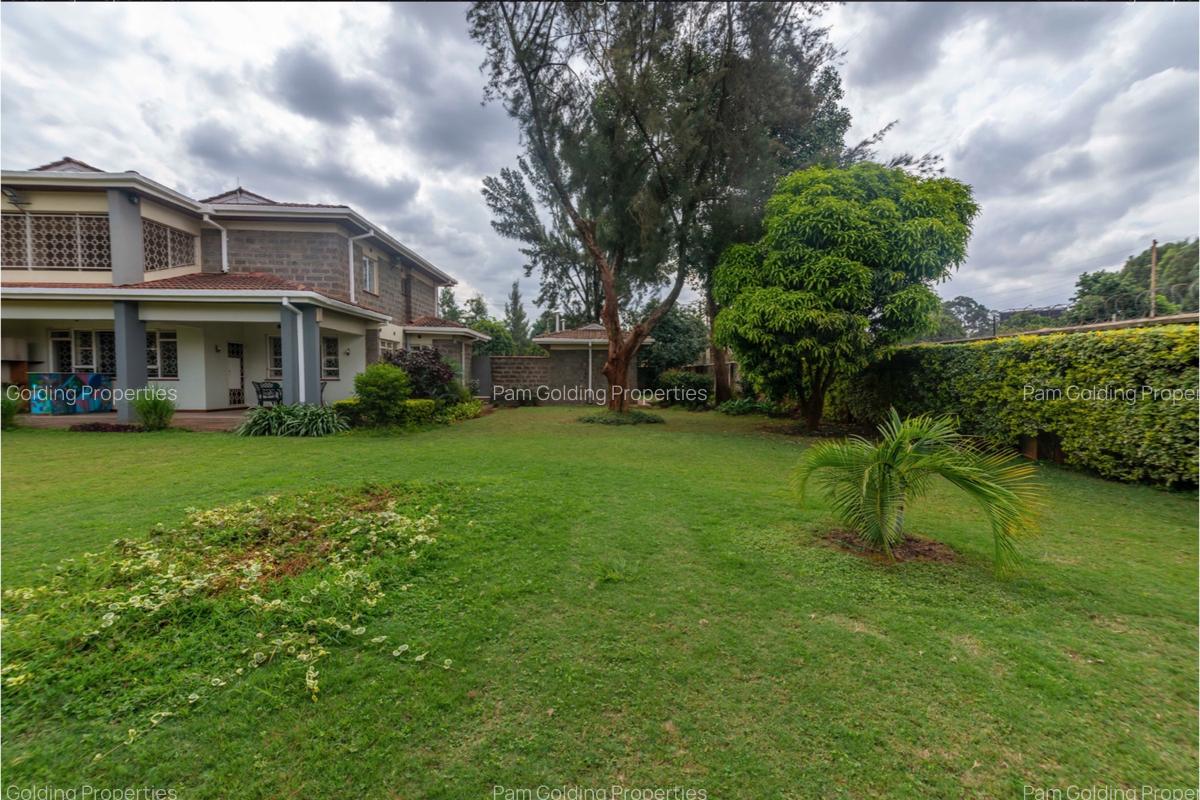 4 Bed House with En Suite in Runda - 19