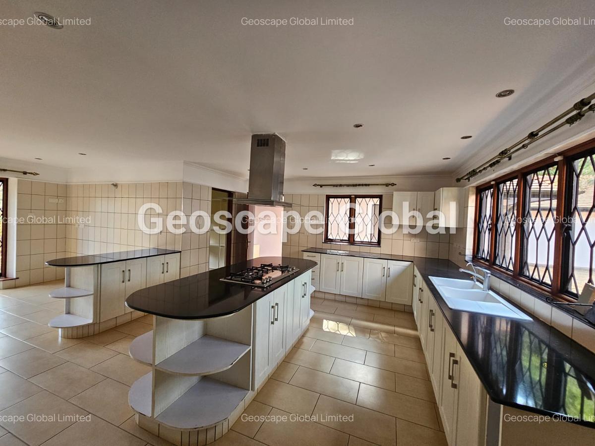 5 Bed House with En Suite in Gigiri - 19