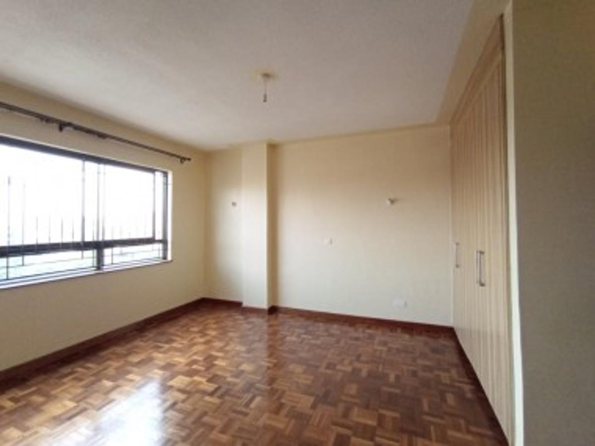 3 Bed Apartment with En Suite at Kilimani Estate - 14