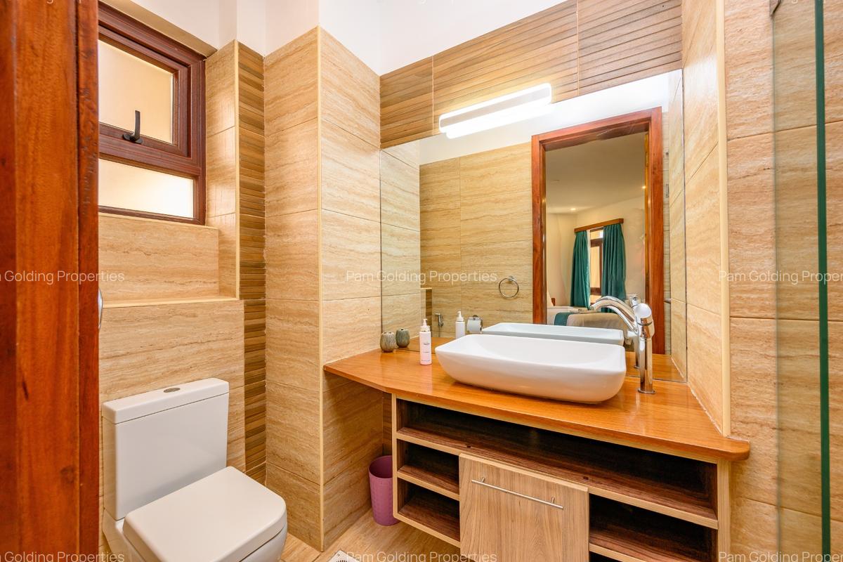 3 Bed Apartment with En Suite at Cement Road - 13