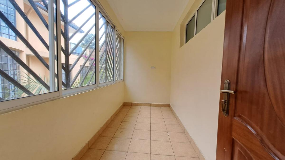 5 Bed Townhouse with En Suite in Westlands Area - 8