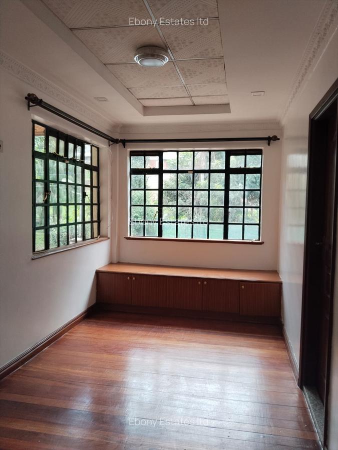 5 Bed Townhouse with En Suite in Kileleshwa - 15