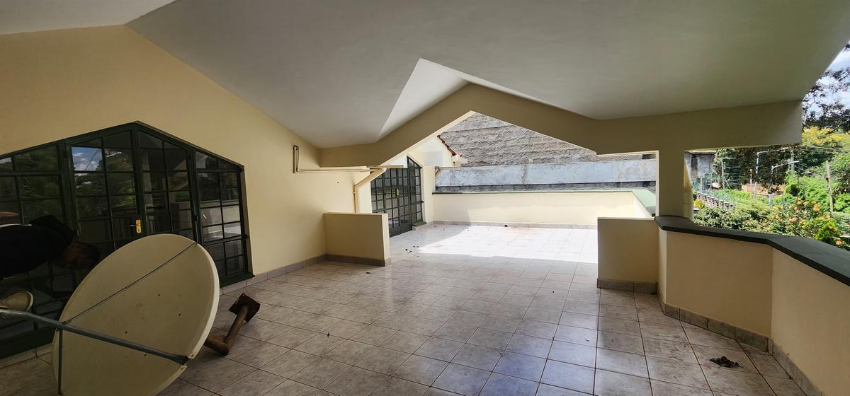 5 Bed Townhouse with En Suite in Westlands Area - 8