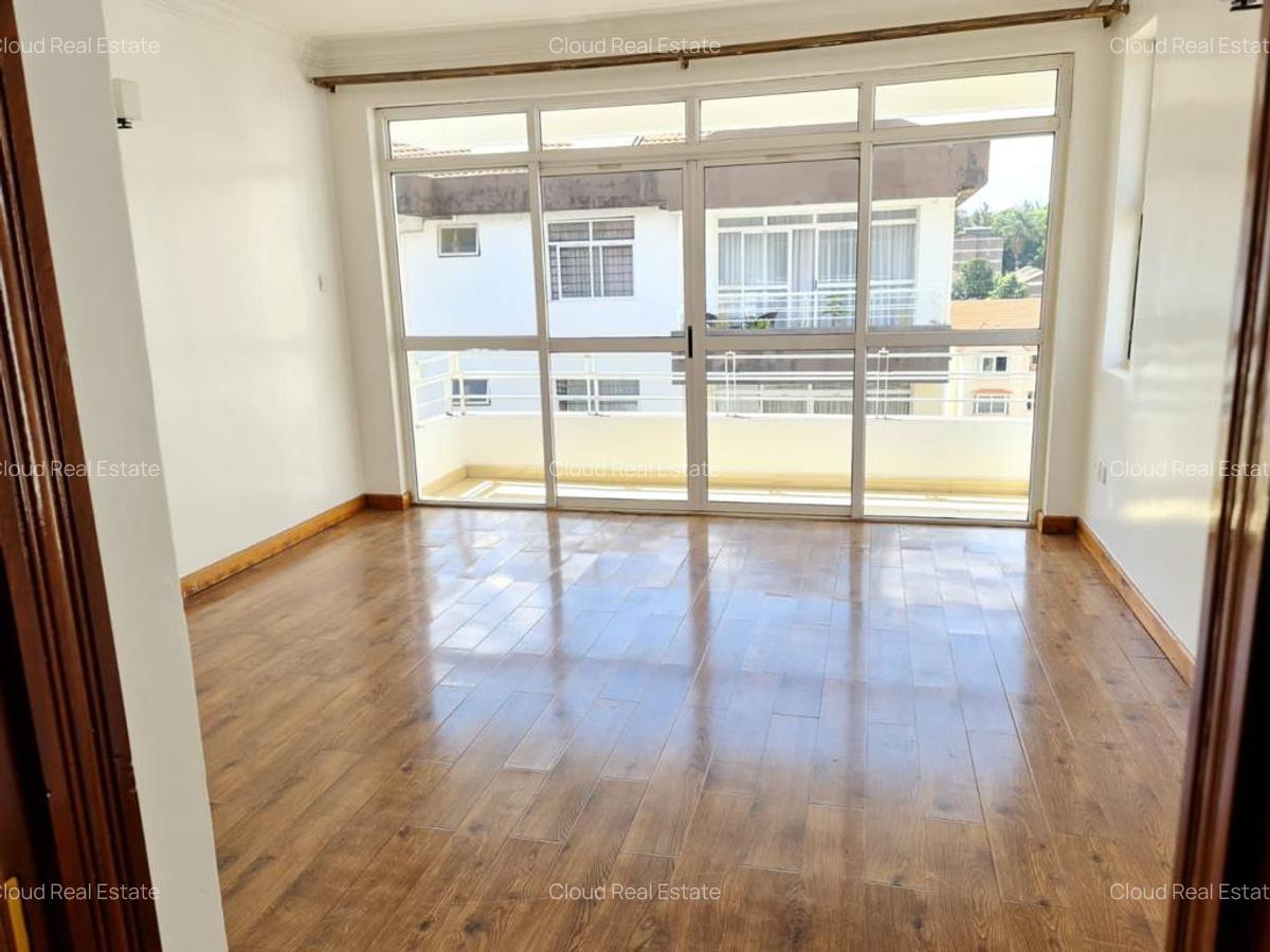 3 Bed Apartment with En Suite in Westlands Area - 5