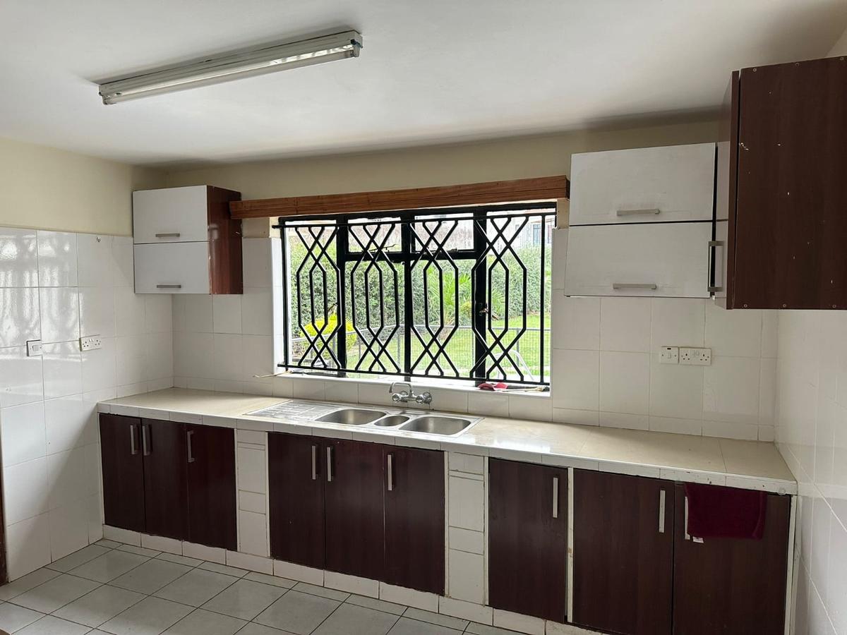 5 Bed House with En Suite at Langata South Road - 12