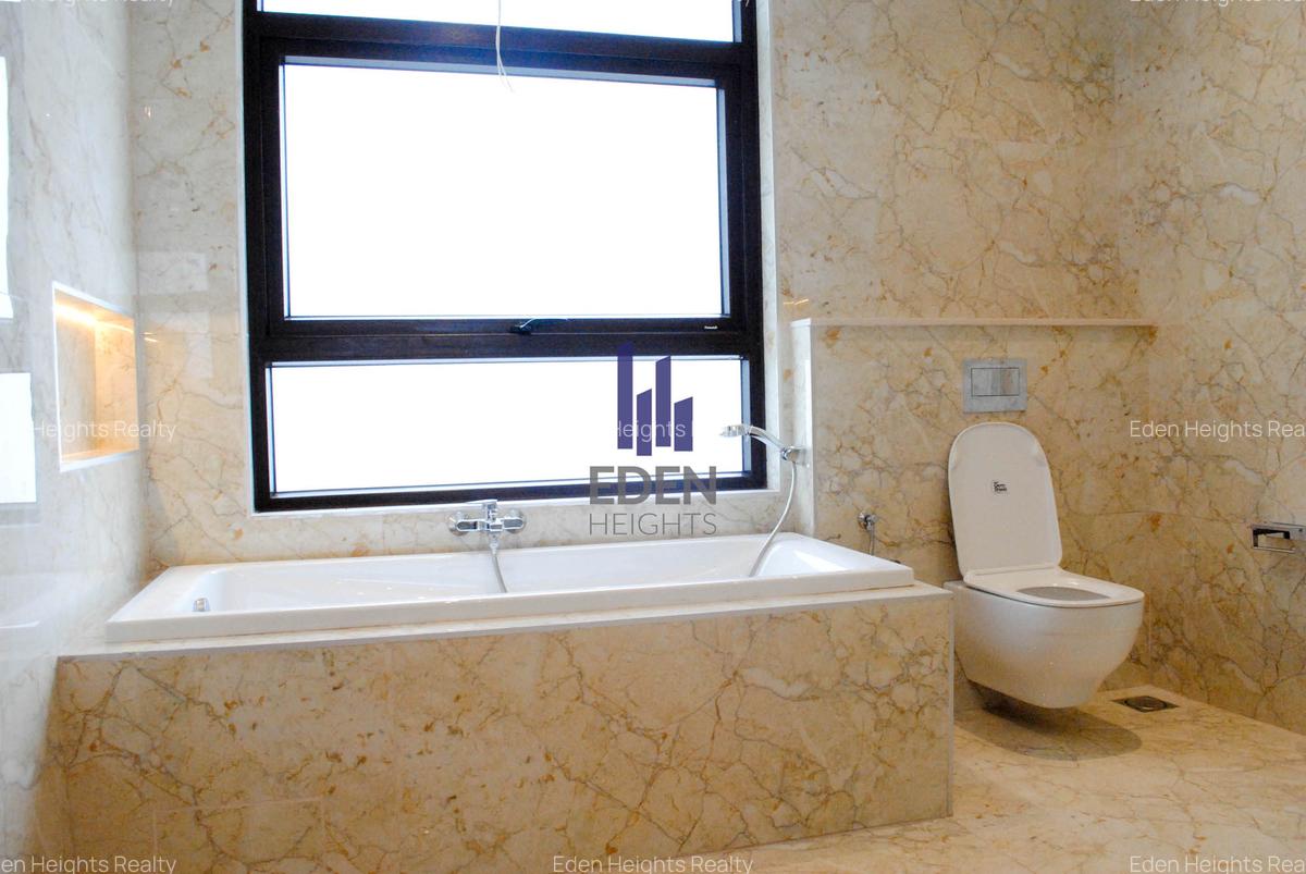 5 Bed Townhouse with En Suite in Spring Valley - 10