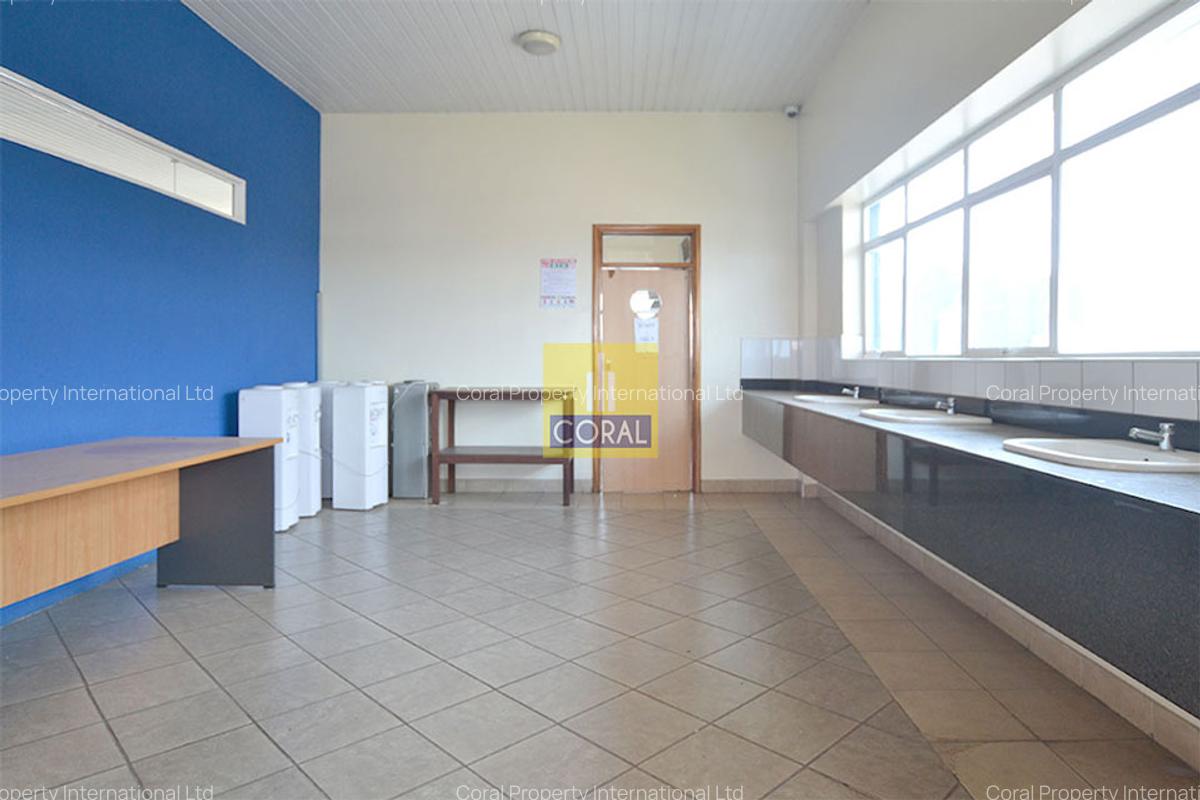 Office with Backup Generator in Parklands - 13