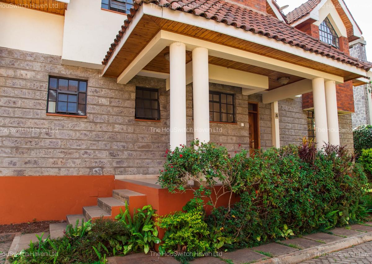 4 Bed Townhouse with En Suite at Chalbi Rd - 2