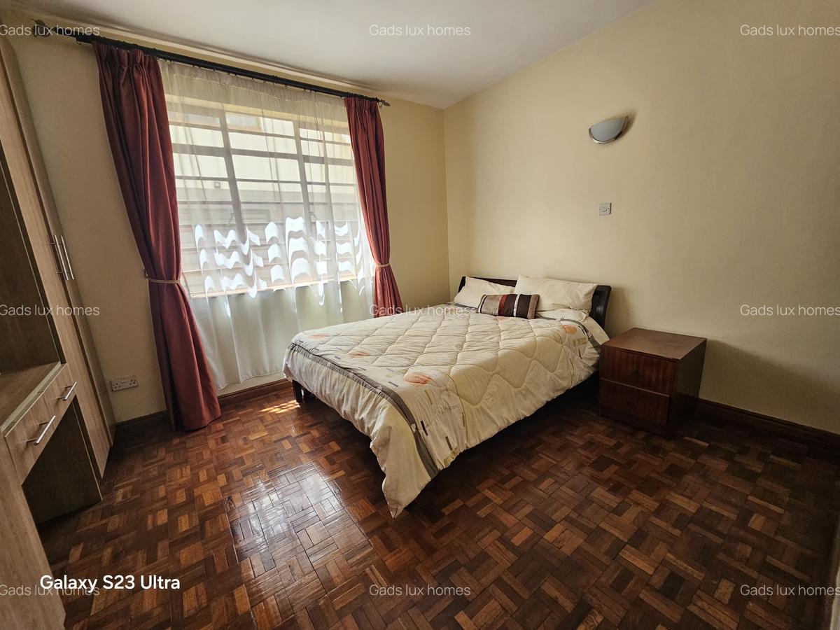 5 Bed Townhouse with En Suite at Lavington - 7