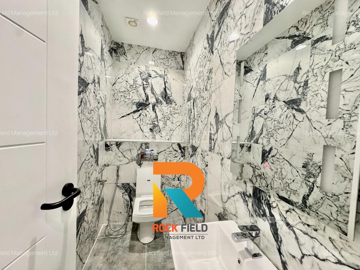 Furnished 1 Bed Apartment with En Suite in Brookside - 11