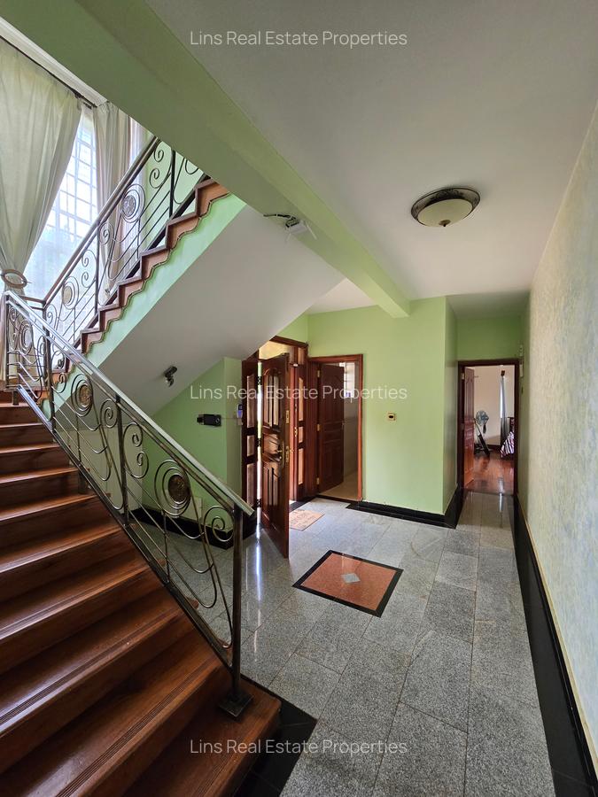 5 Bed Townhouse with En Suite in Thigiri - 6