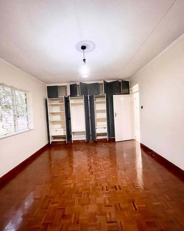 Commercial Property with Service Charge Included at Kilimani - 12