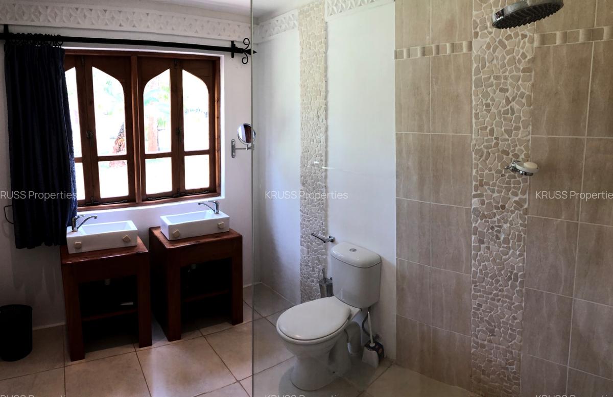 3 Bed House with En Suite in Vipingo - 13