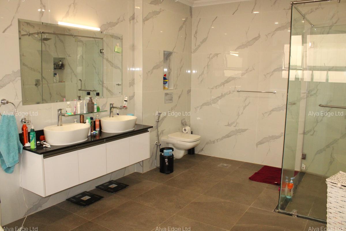 5 Bed House with En Suite in Kileleshwa - 17