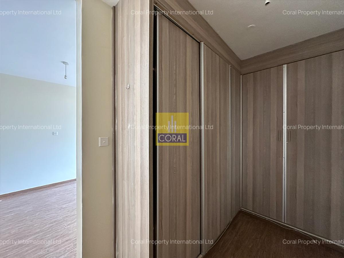 4 Bed Apartment in Parklands - 12