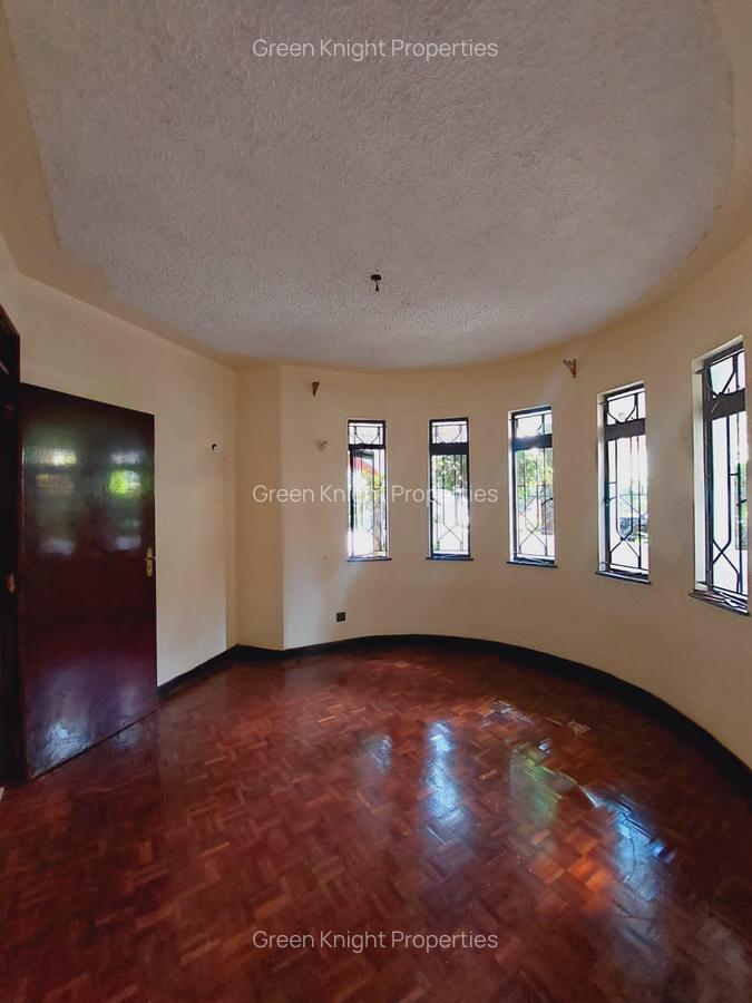 Serviced 5 Bed Apartment with En Suite in Riverside - 3