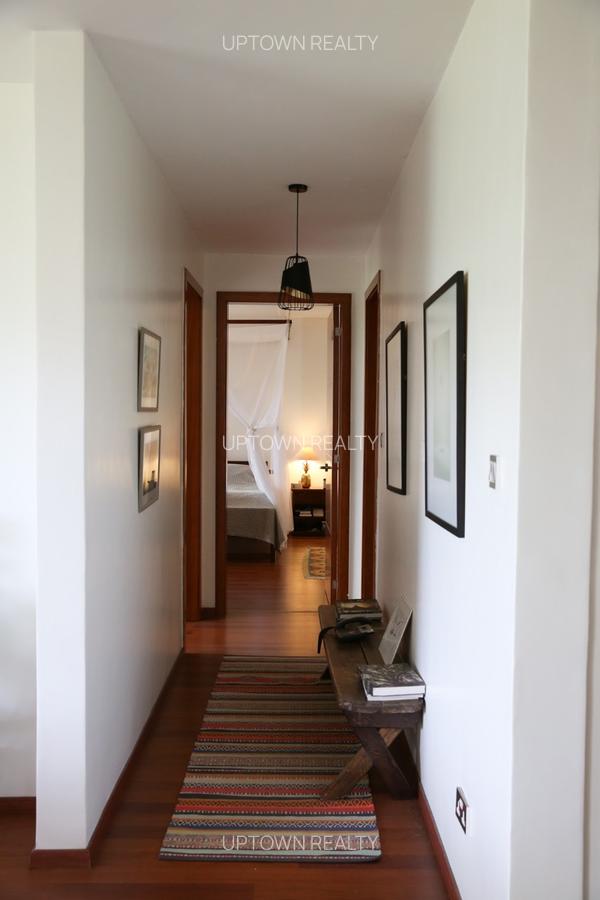 Serviced 3 Bed Apartment with En Suite at Parklands - 6