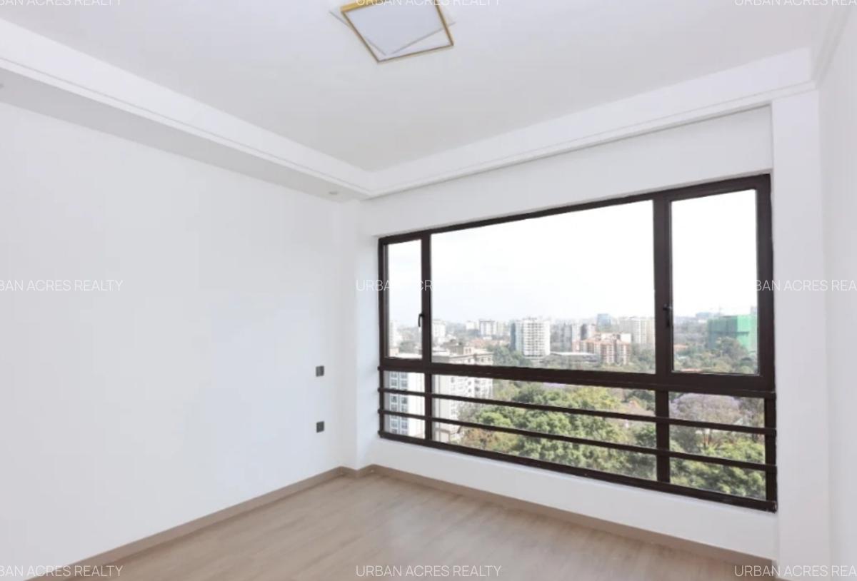 2 Bed Apartment with En Suite at Riverside Drive - 5