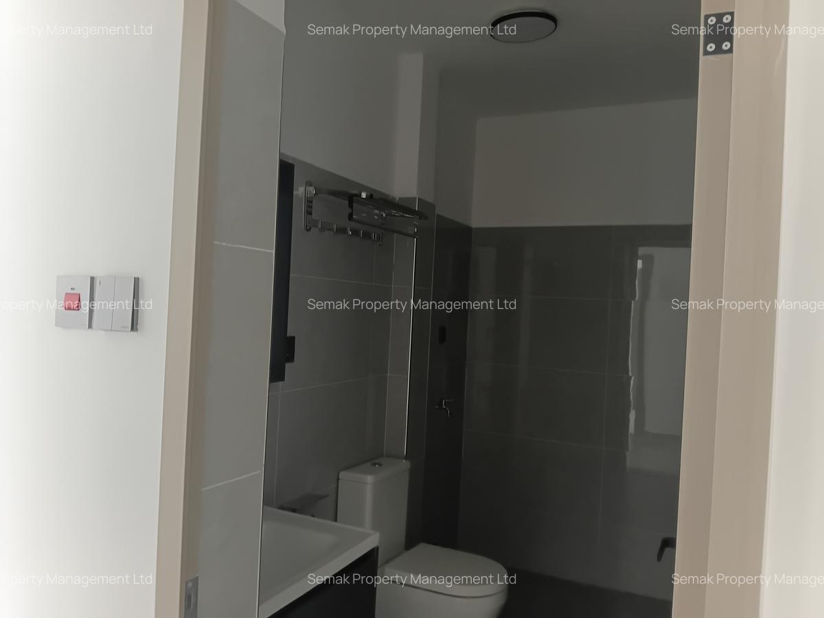 1 Bed Apartment with En Suite at Kindaruma Road - 5