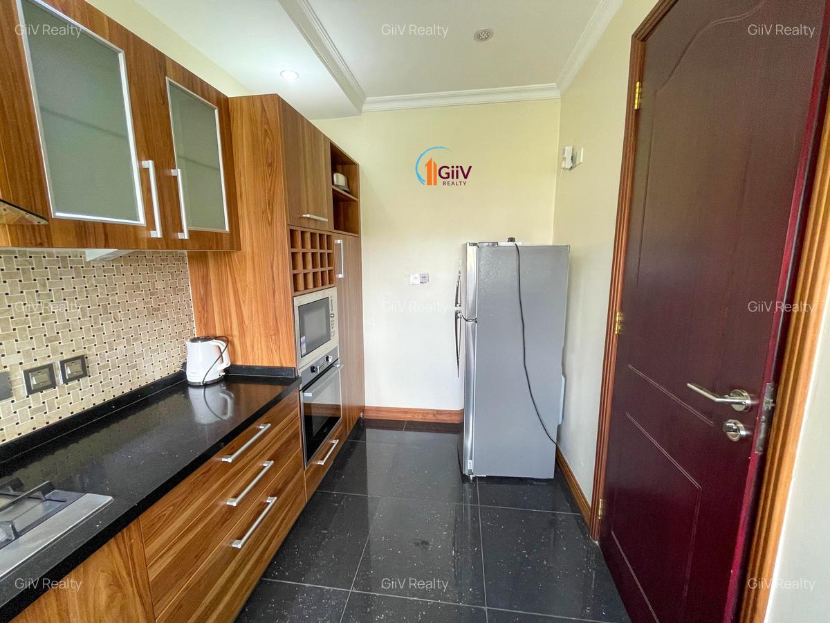 Serviced 2 Bed Apartment with En Suite in Runda - 10