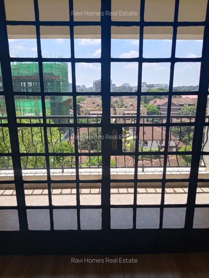 2 Bed Apartment with En Suite in Westlands Area - 7