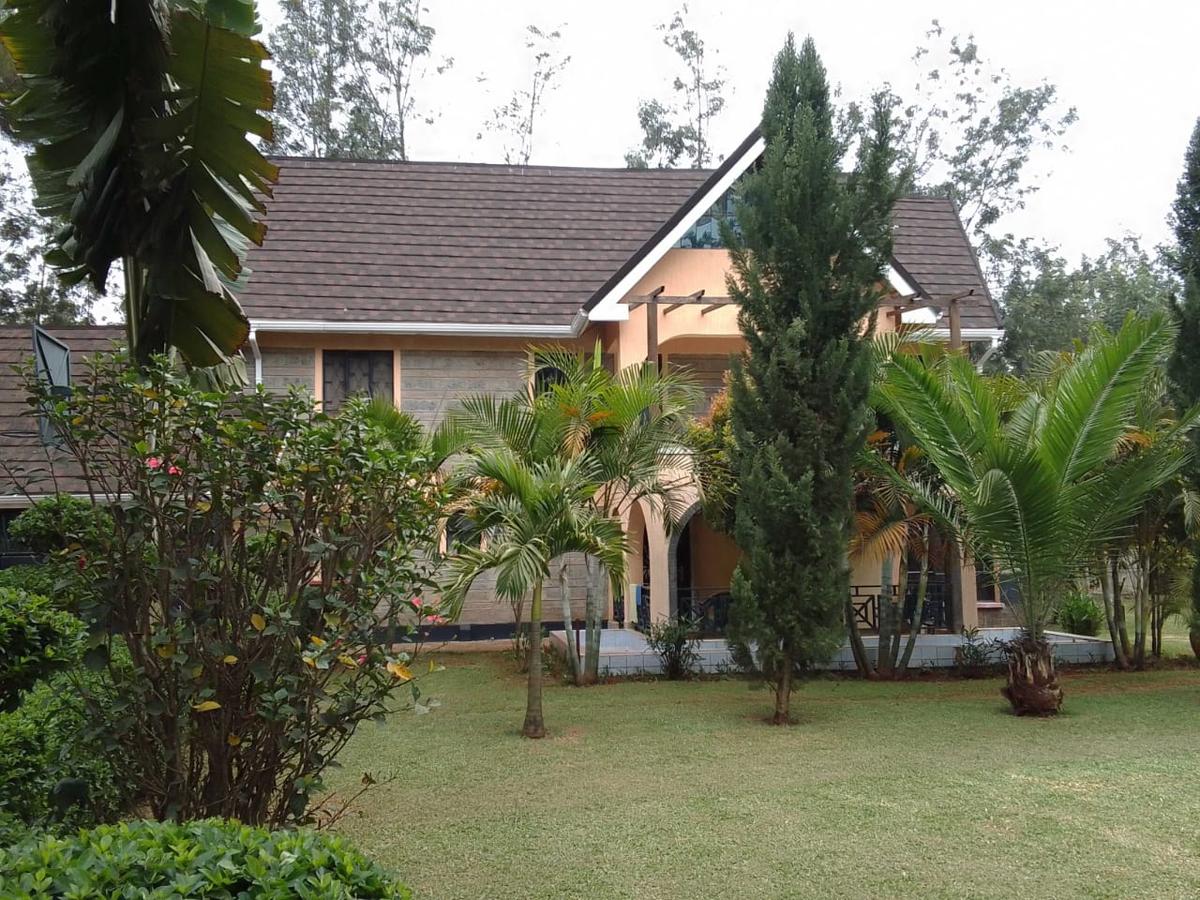 4 Bed House with En Suite at Bomas - 10